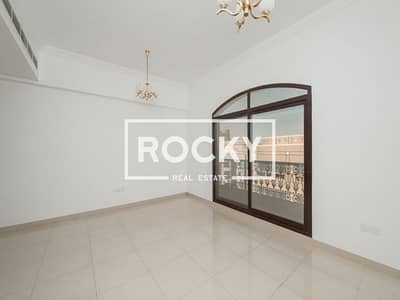 2 Bedroom Apartment for Rent in Deira, Dubai - Wonderful 2 B/R with Central Split A/C| Semi Furnished | Deira