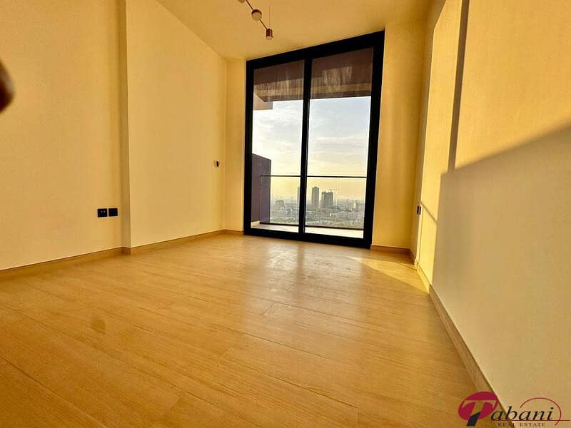 Brand New | Ready to move | First Class Living Brand New | Ready to move | First Class Living