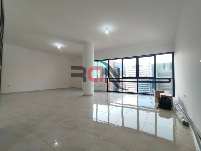 Spacious 3 Bhk with Scenic Balcony | Easy Parking