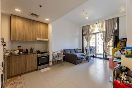 1 Спальня Апартамент Продажа в Таун Сквер, Дубай - _IC_8800-HDR. jpg