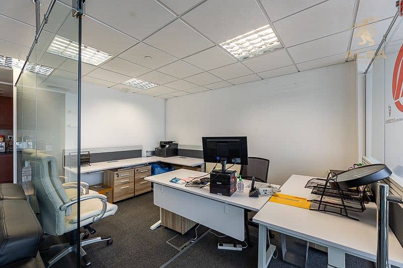 6 SEMI FITTED OFFICE WITH BATHROOM JUMEIRAH LAKE TOWERS JLT (6). jpg