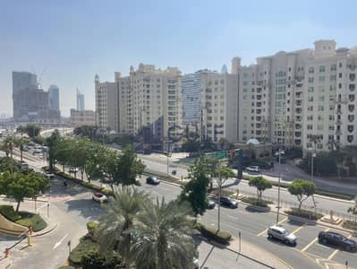 Spacious ,Vacant,RHS 3bdr+m,Type C!