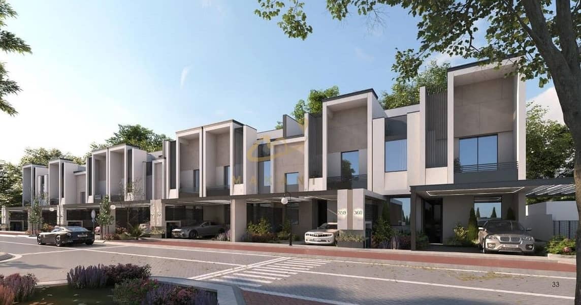 Townhouse 4 rooms modern design in the most prestigious areas of Sharjah and the nearest residential complex to Dubai with only 20% down payment.
