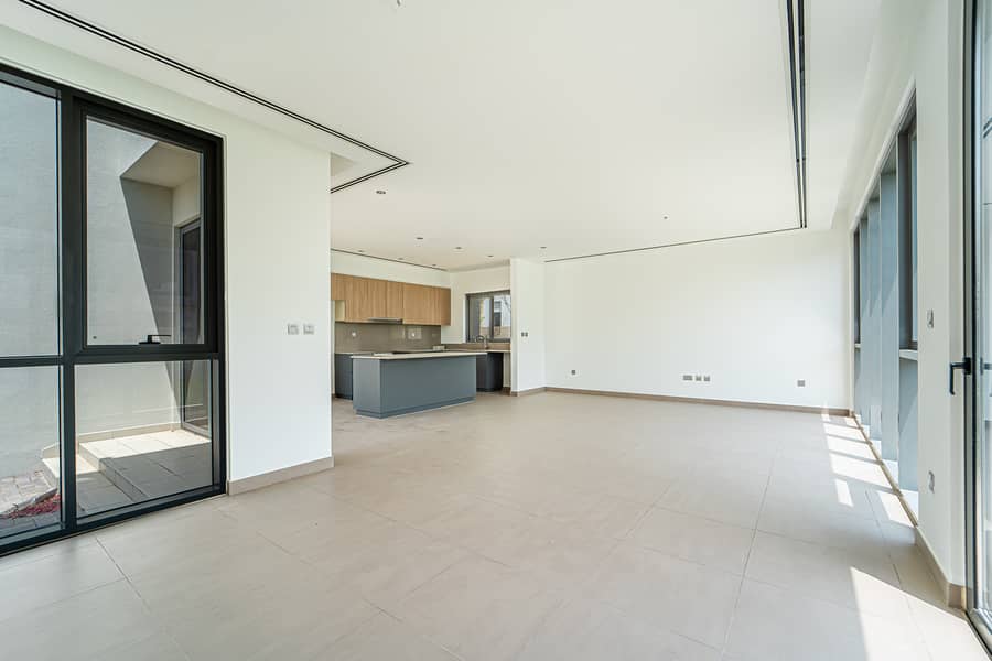 Perfect Family Villa with Park Access|Exclusive Perfect Family Villa with Park Access|Exclusive
