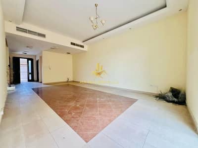 4 Bedroom Villa for Rent in Mirdif, Dubai - **GREAT DEAL**HUGE ALL EN SUITE 4 BR VILLA-MAIDS-PVT ENTRANCE -TV LOUNGE-LAUNDRY-BALCONY-COVERED PARKING-HIGH QUALITY-PRIME LOCATION