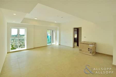Vacant | Close To Metro | 3 Bedrooms Vacant | Close To Metro | 3 Bedrooms