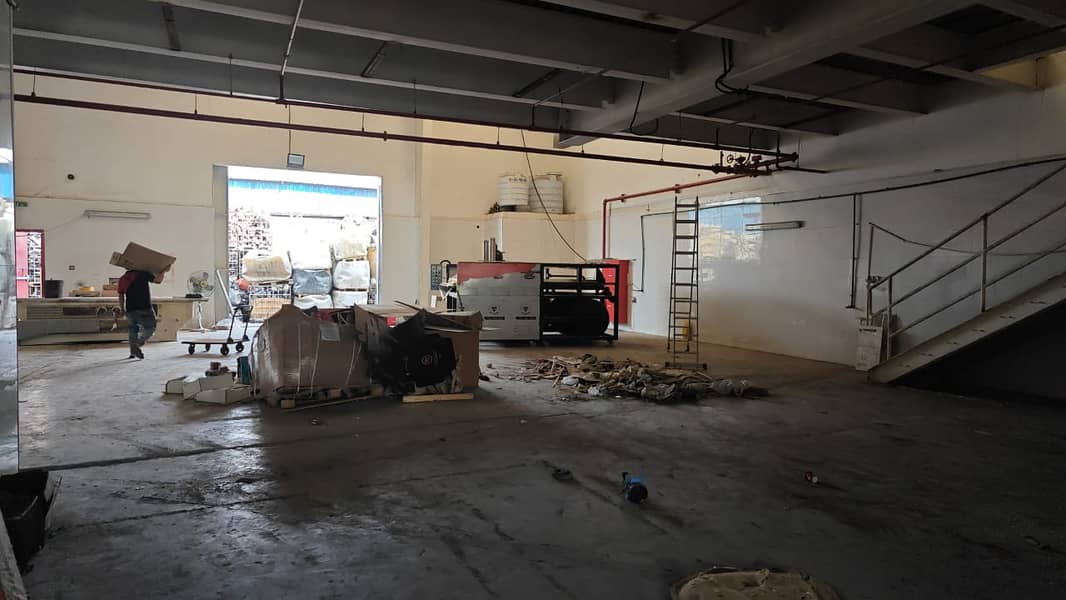 2 10000 Sqft Wh Saja Athif Garrage (6). jpg
