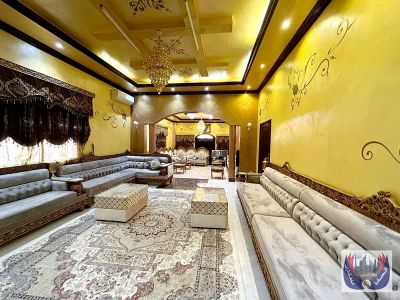 Villa for sale in Ajman, Al Mowaihat area
Two floors
A very special site
Very close to a mosque
The villa has large areas, master rooms and
double glazed windows
Very close to the Dubai and Sharjah exits
and the Mohammed bin zaaid exit