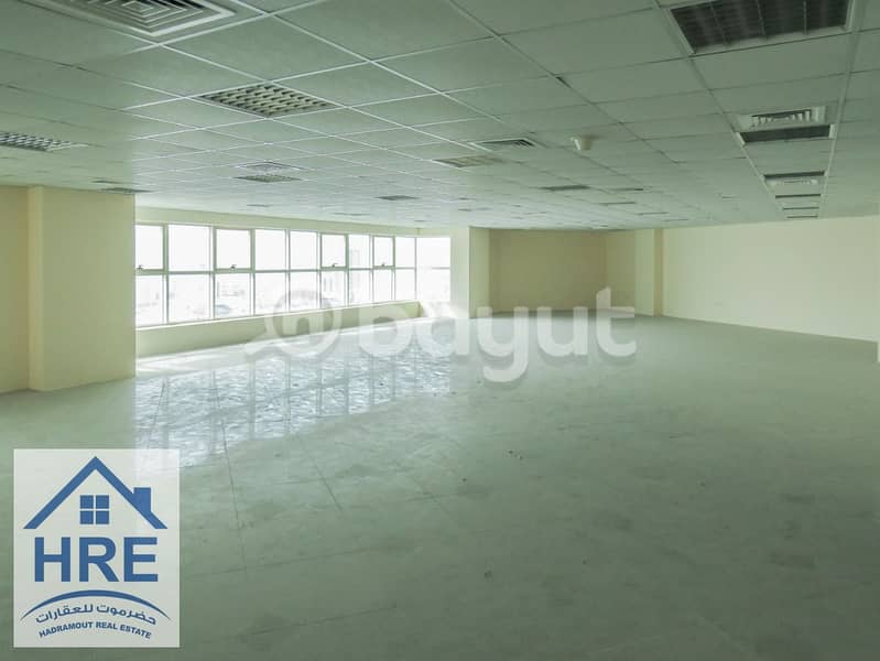 Офис в Аль Маджаз，Аль Маджаз 3，Бизнес Центр Аль Гханем, 30000 AED - 6978816