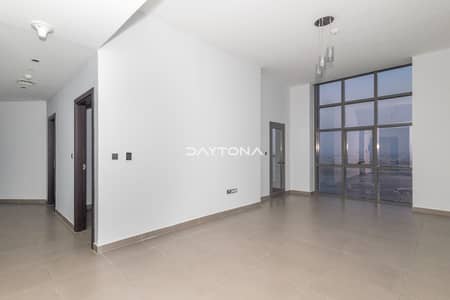 شقة 3 غرف نوم للايجار في واحة دبي للسيليكون (DSO)، دبي - شقة في بناية زرعوني،واحة دبي للسيليكون (DSO) 3 غرف 120000 درهم - 7993192