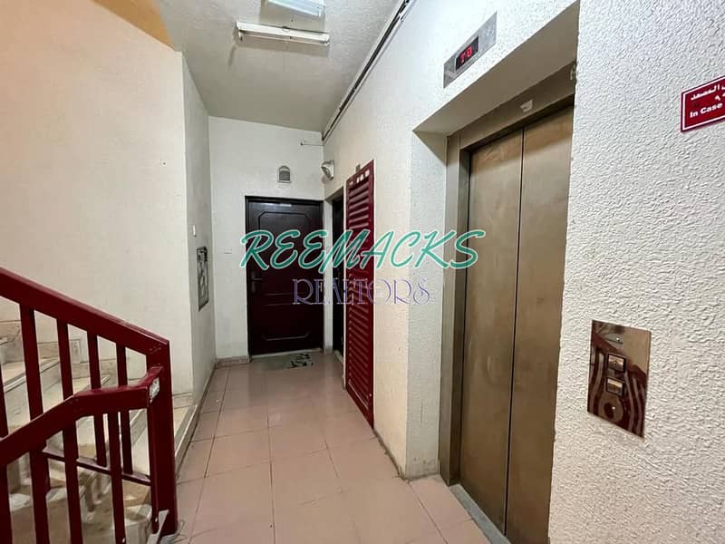 1 B/R HALL FLAT AVAILABLE IN MUSALLAH AREA NEAR GRAND MALL