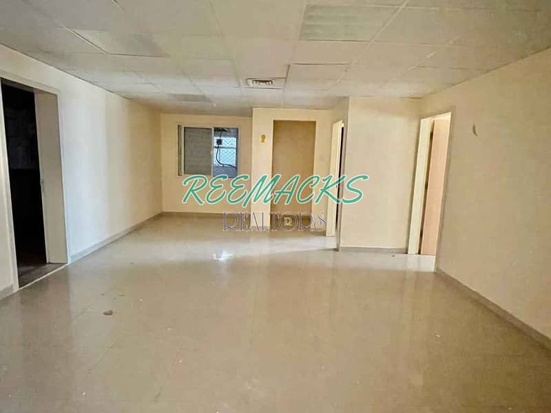 2 B/R HALL FLAT WITH SPLIT DUCTED A/C AND BALCONY AVAILABLE IN BU DANIG AREA NEAR AL RAYAN HOTEL