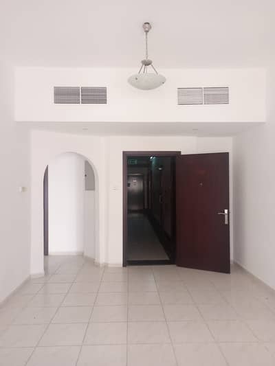 One-room, two-bathroom apartment with a view of Al Nuaimi 3, behind the British School, near Carrefour and Sharjah Cooperative University. Easy exits