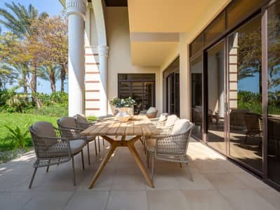 4 Bedroom Villa for Sale in Palm Jumeirah, Dubai - Ottoman-style Home | Spacious | Private Terrace
