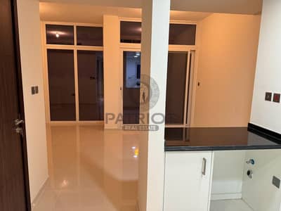 3 Bedroom I Close to Main Entrance & Community Centre