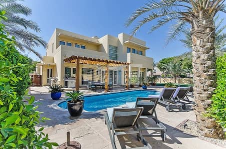 Corner Plot with Private Swimming Pool Corner Plot with Private Swimming Pool