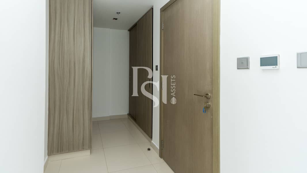 6 meera-tower-shams-abu-dhabi-al-reem-island-bedroom. jpg
