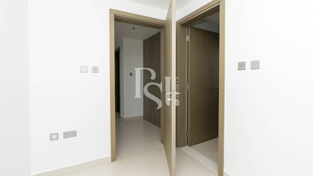 7 meera-tower-shams-abu-dhabi-al-reem-island-hallway. jpg