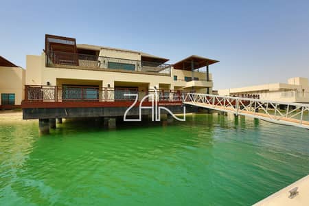Furnished Luxury Waterfront 5 BR Villa with Pool