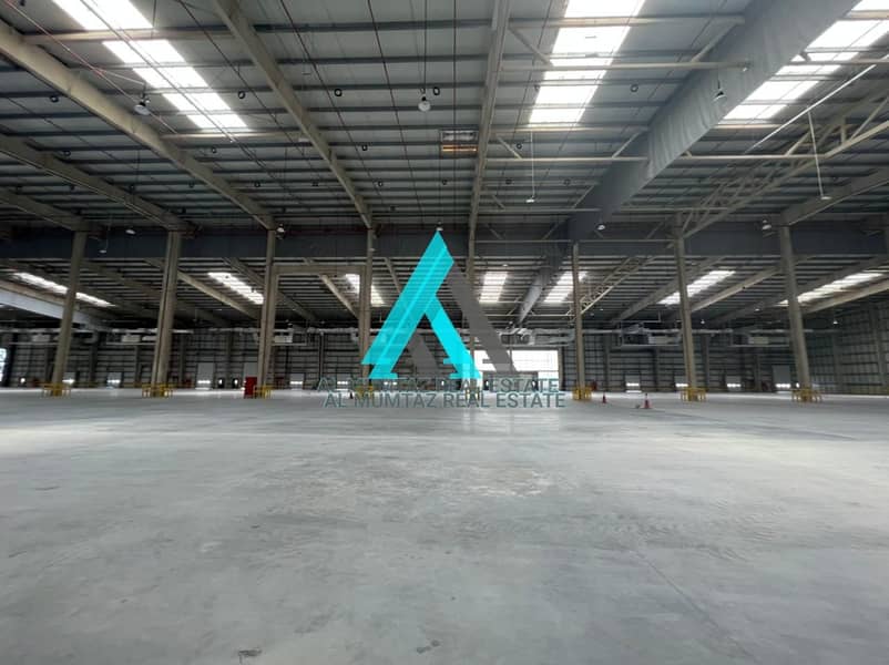 HUGE SIZE BRAMD NEW WAREHOUSE COVERED
