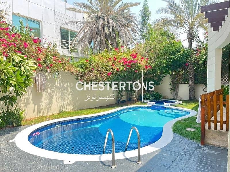 Elegant, Light and Bright, Spacious, Private Pool Elegant, Light and Bright, Spacious, Private Pool