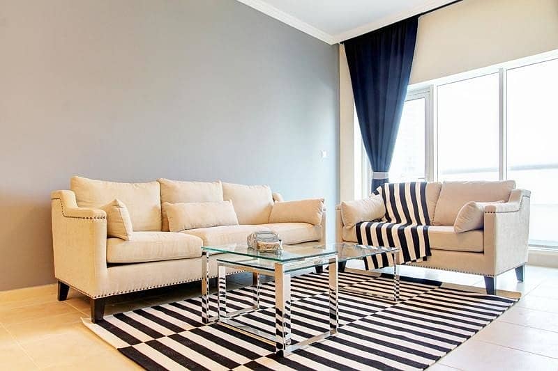 Exclusively furnished 2 Bedroom on the Bouleward