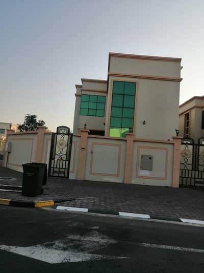 Villa for rent in Ajman, Al-Raqayeb area, corner of two streets