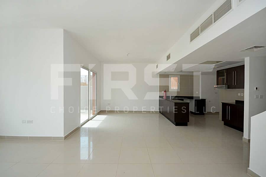 6 Internal Photo of 4 Bedroom Villa in Al Reef Villas Al Reef Abu Dhabi UAE  2858 sq (5). jpg