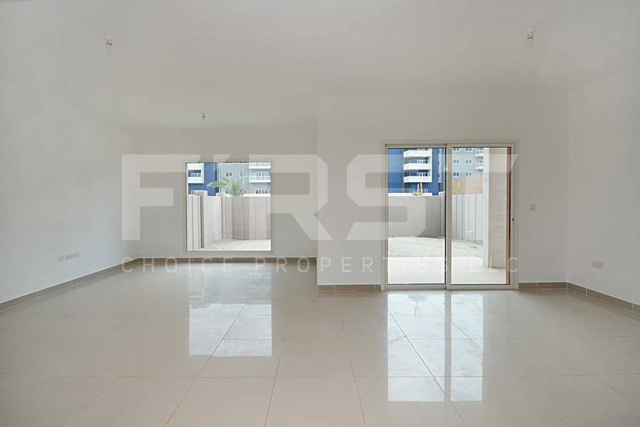 8 Internal Photo of 4 Bedroom Villa in Al Reef Villas Al Reef Abu Dhabi UAE  2858 sq (12). jpg