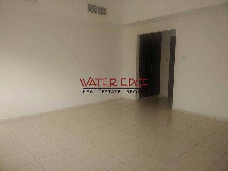 4 Bed Villa I Decent Landscape I Close to SZR 4 Bed Villa I Decent Landscape I Close to SZR