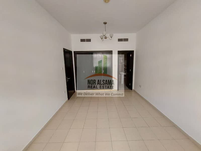 ROUND ABOUT BUILDING 1BHK ENGLAND CLUSTER INTERNATIONAL CITY