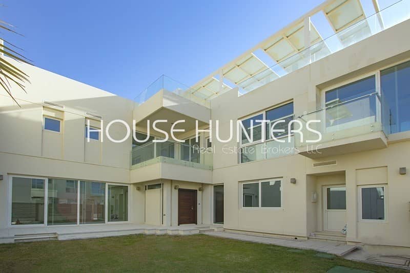 Immaculate Villa | Amazing Price | 4 bed