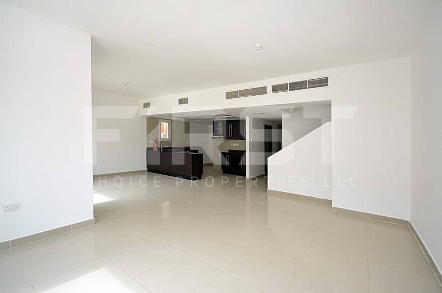 8 Internal Photo of 4 Bedroom Villa in Al Reef Villas Al Reef Abu Dhabi UAE  2858 sq (42). jpg