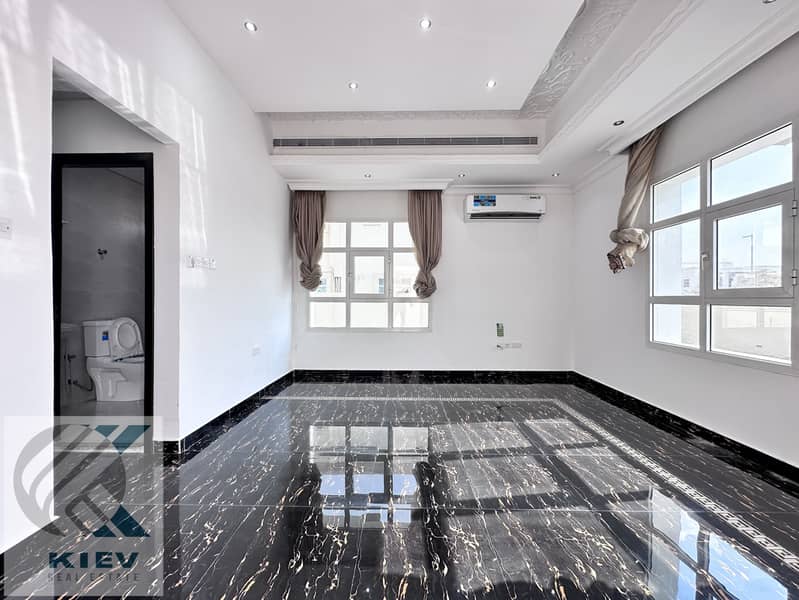 2600/monthly-Luxurious Studio|Pvt entrance|Modern sep. kitchen|Modern bathroom