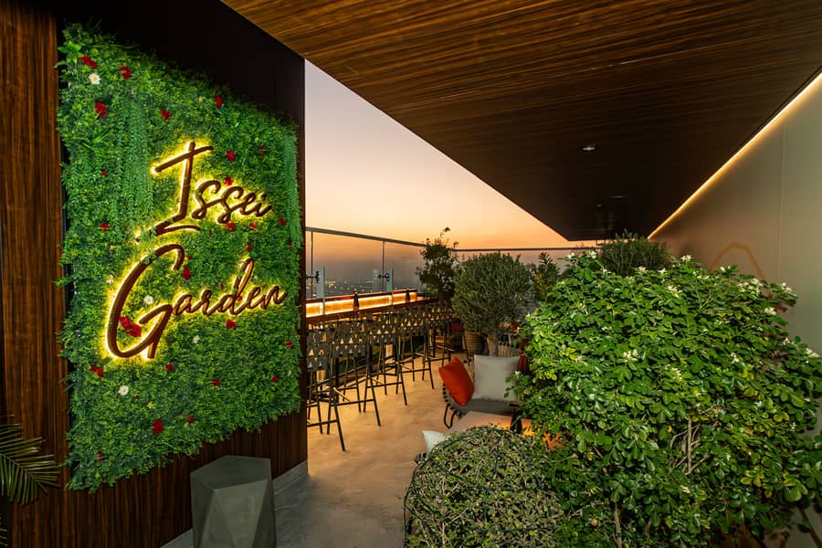 14 Issei Garden 1-min. jpg