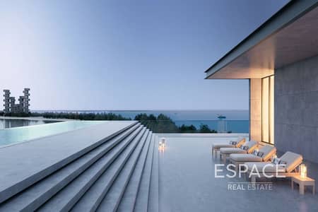 3 Bedroom Flat for Sale in Palm Jumeirah, Dubai - Branded Residences | Beachfront Location | Ocean Views
