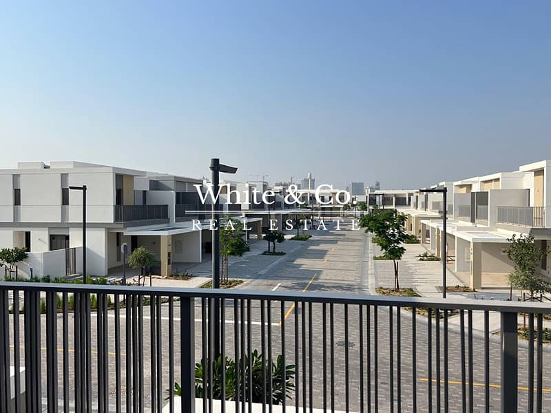 Great Location | Internal | Sunset Views