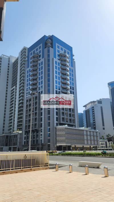 1 Bedroom Apartment for Rent in Business Bay, Dubai - NICE AND HUGE SEMI FURNISHED 1 BEDROOM  AVAILABLE FOR RENT