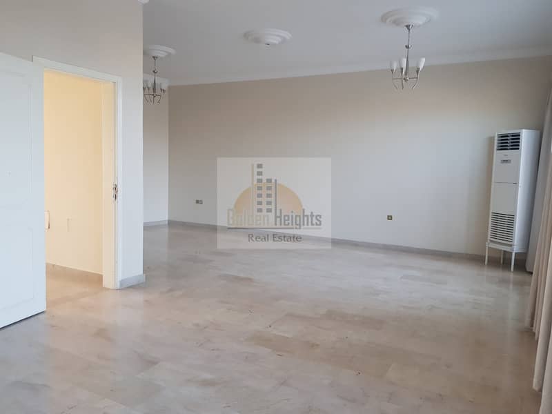 2 HOT DEAL - 3Bhk Duplex Villa Available in Ramla Area in Low Rents