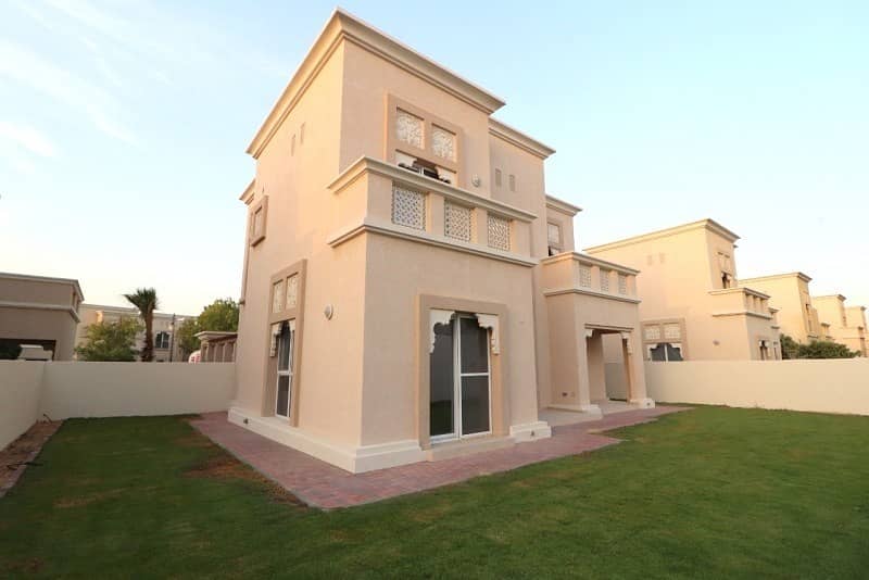 5 B/R Ensuite Villa with Free Maintenance