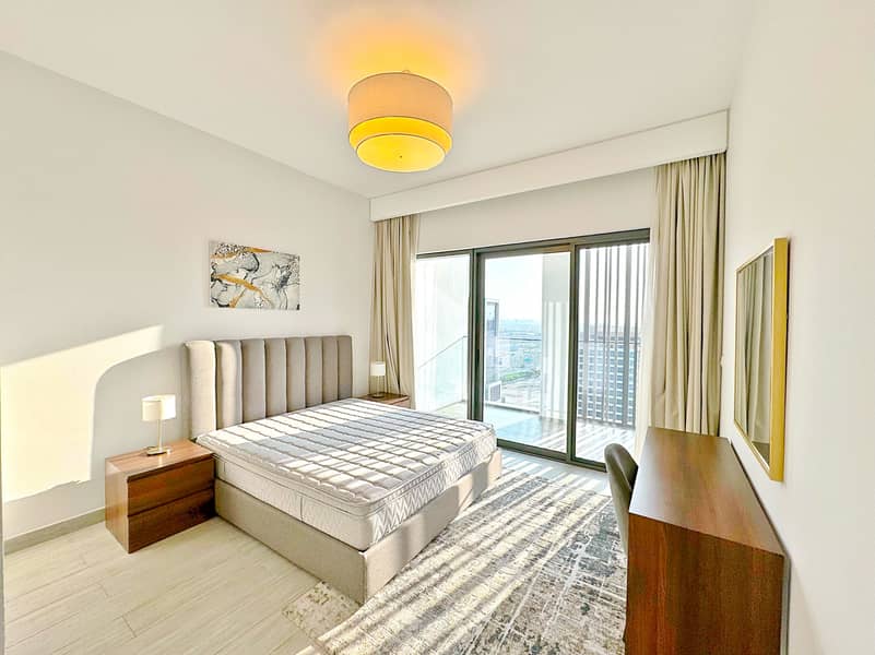 Like Brand New Fully Furnished Closed to Bus Stop Like Brand New Fully Furnished Closed to Bus Stop