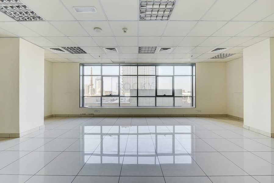 Spacious 1080 Sq.Ft Office| Central A/C | Sharjah Spacious 1080 Sq.Ft Office| Central A/C | Sharjah