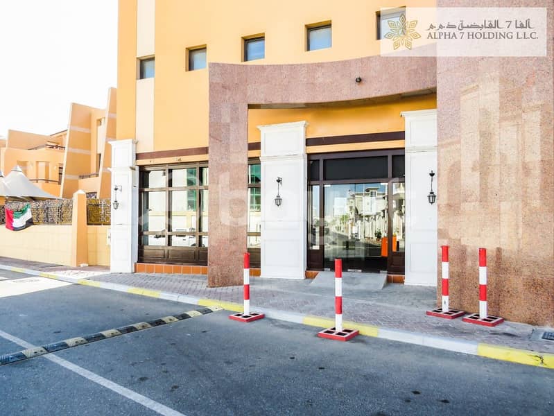 Two floor spacious shop perfect for international coffee shop brand