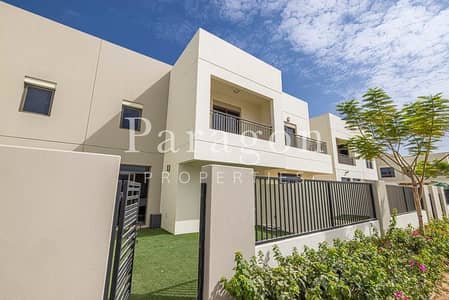 4 Bedroom Townhouse for Rent in Town Square, Dubai - Type 3 | Island Kitchen | Facing Green Belt