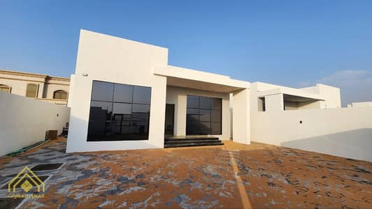 4 Bedroom Villa for Sale in Al Salamah, Umm Al Quwain - For sale a new villa + extension of 5000 sq ft, in a very special location, at an excellent price