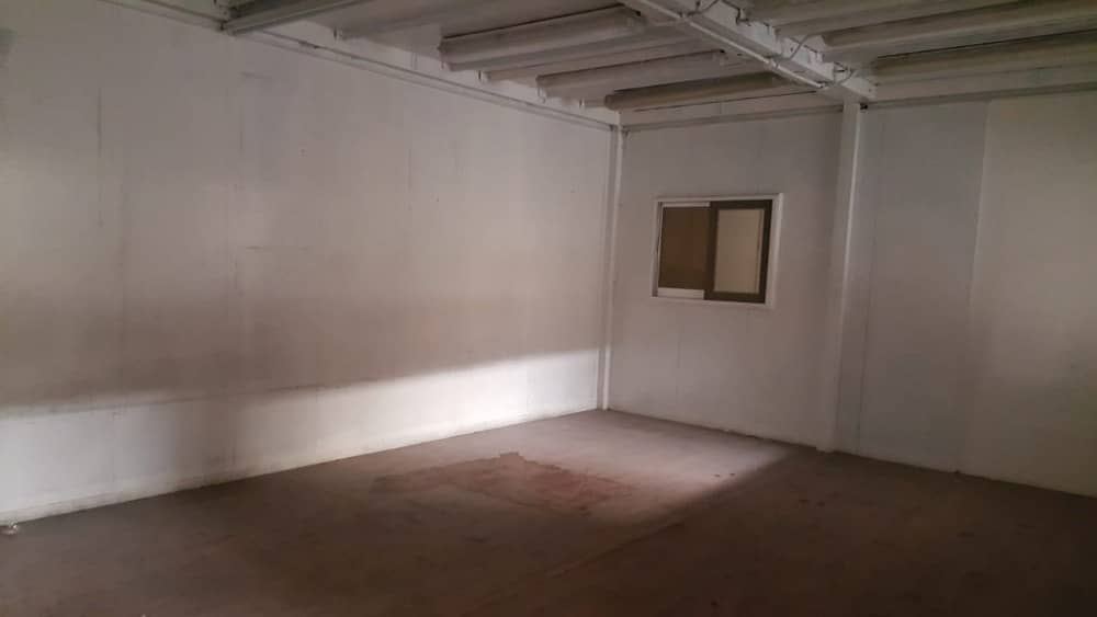 Brand New Warehouse for rent in DIP 8,100 SQ FT. plus 900 sq ft. office