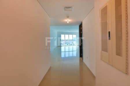 阿尔雷姆岛， 阿布扎比 1 卧室公寓待售 - Internal Photo of 2 Bedroom Apartment in Rak Tower Marina Square Al Reem Island Abu Dhabi UAE (1). jpg