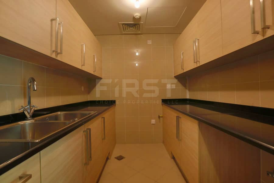 5 Internal Photo of 2 Bedroom Apartment in Rak Tower Marina Square Al Reem Island Abu Dhabi UAE (2). jpg