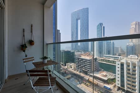 Studio for Rent in Dubai Marina, Dubai - Cozy studio with Stunning Marina View