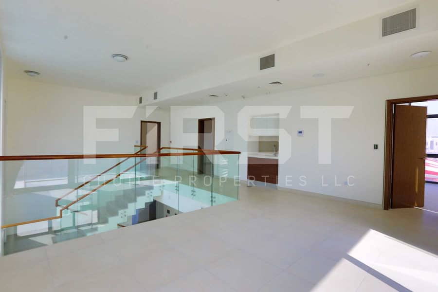 10 Internal Photo of 4 Bedroom Villa in West Yas Yas Island Abu Dhabi U. A (33). jpg